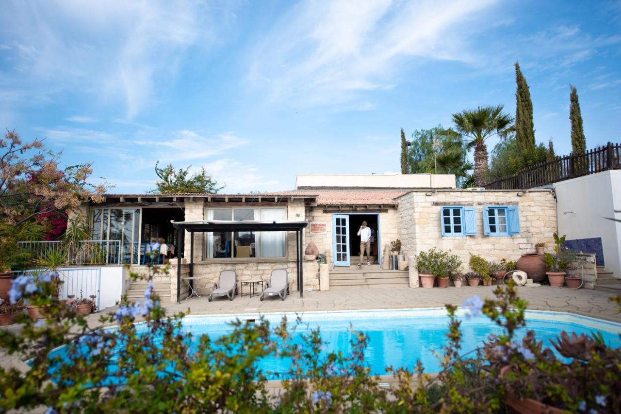 The Carob Tree Villa - Rustic Luxury Home With Access To Pool And Restaurant Larnaca Exterior photo